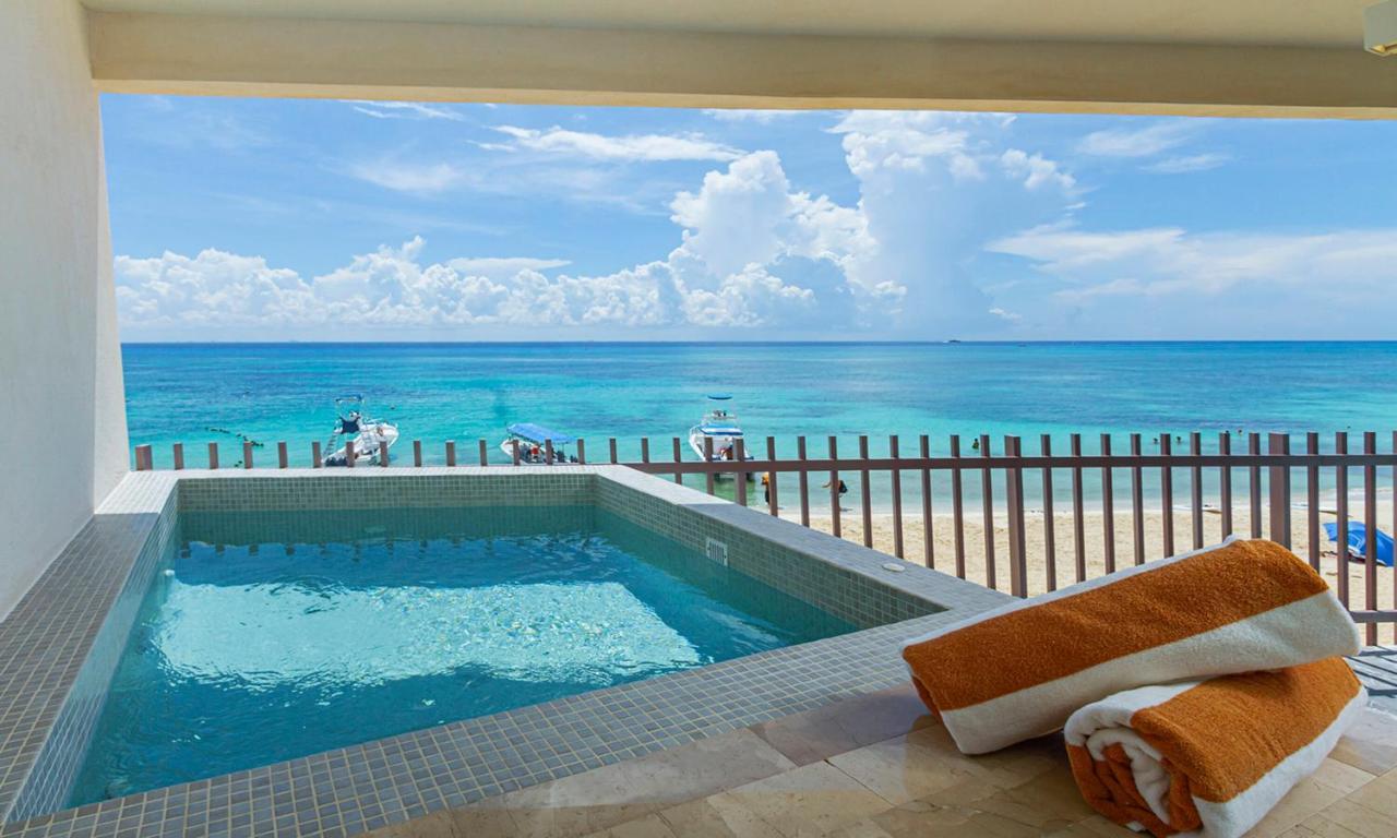 Ocean Blue Front Beach * Playa del Carmen